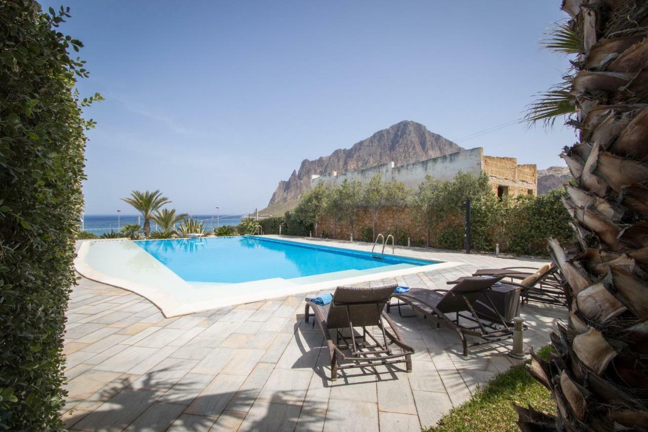 Villa Afrodite | Luxury Villa And Pool 쿠스토나치 외부 사진