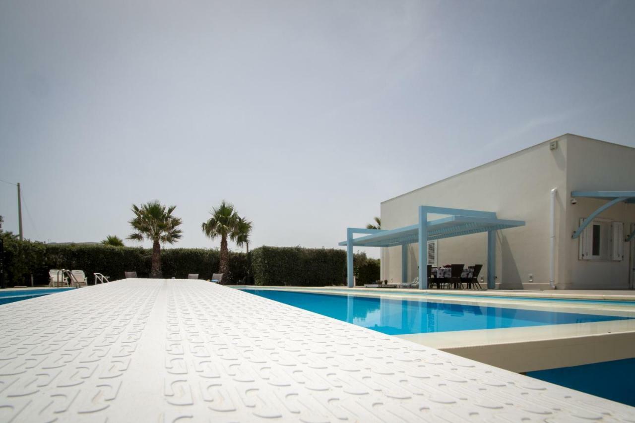 Villa Afrodite | Luxury Villa And Pool 쿠스토나치 외부 사진